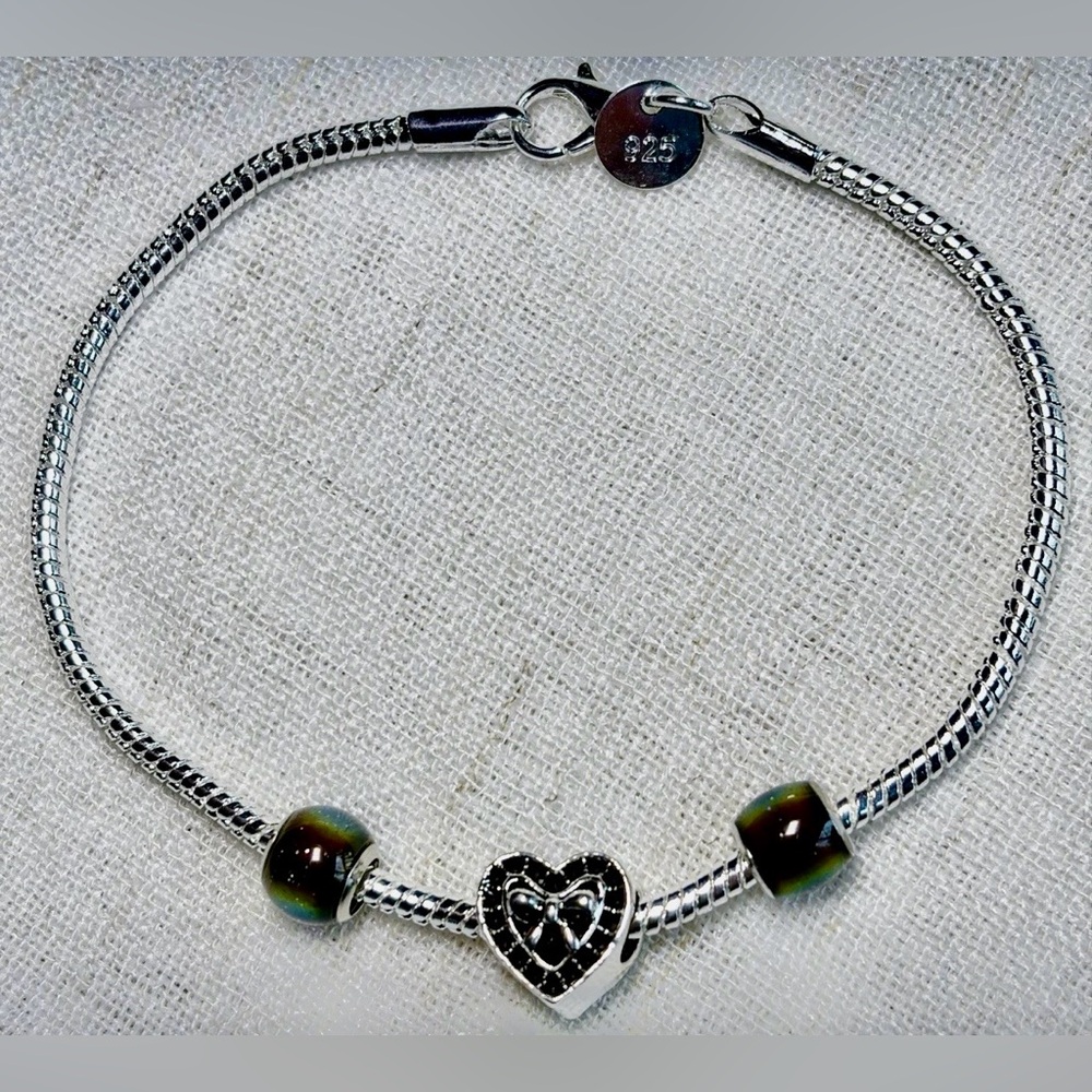 Men’s/women’s Real 925 sterling silver Bracelet,heart charm,”mood”beads.7.5/19cm